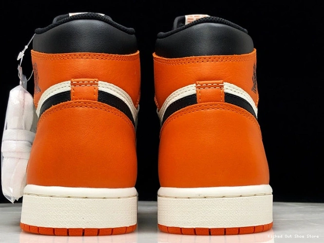 Kicked Out Shoe Store x AJ1 Air OW AQ0818-158 Jordan Off-Louis 1 0707